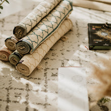 Load image into Gallery viewer, Khamsa Classic | Children's Muslim Prayer Rug Prayer Mat 100% Organic Cotton