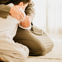 Load image into Gallery viewer, Khamsa Comfort | Children Muslim Prayer Rug Prayer Mat 100% Organic Cotton with Added Foam Padding for Pressure Relief and Motion Absorption