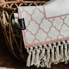 Load image into Gallery viewer, Khamsa ماكس | حصيرة الصلاة للبالغين