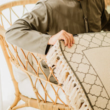 Load image into Gallery viewer, Khamsa Max "Plus" | حصيرة الصلاة للبالغين مع رغوة إضافية للراحة