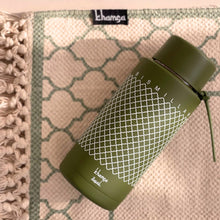 Load image into Gallery viewer, Khamsa Bismillah Water Bottle | Green - Akhdar
