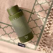 Load image into Gallery viewer, Khamsa Bismillah Water Bottle | Green - Akhdar

