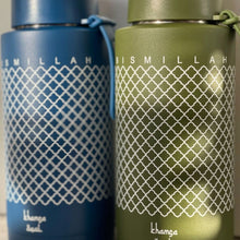 Load image into Gallery viewer, Khamsa Bismillah Water Bottle | Green - Akhdar
